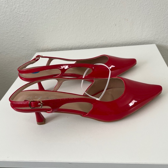 Red Heels - Picture 4 of 6